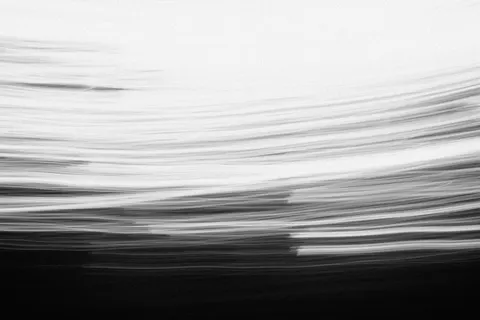 लहरदार रेखाएं 4K वॉलपेपर · abstract · 3840×2560