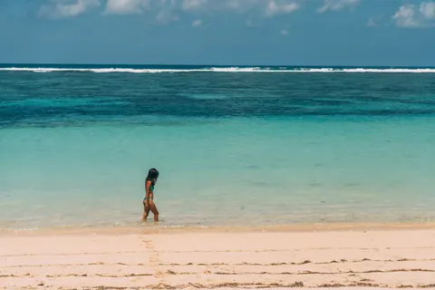 Tapeta Tropikalna Plaża 4K · ocean · 3840×2560