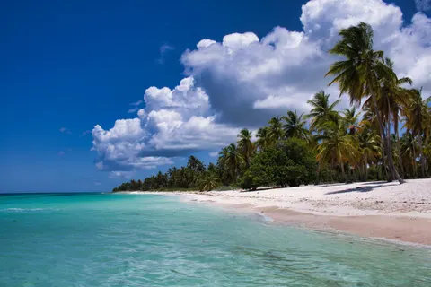 热带海滩 4K壁纸 · ocean · 3840×2560