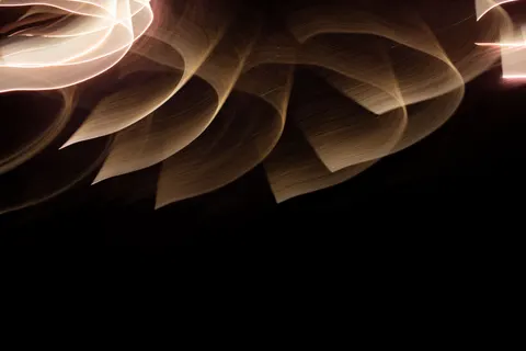 Parlayan Parçacıklar 4K Duvar Kağıdı · abstract · 3840×2560