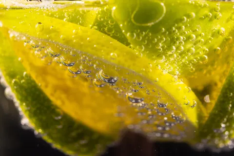 Oil Bubbles 4K Wallpaper · abstract · 3840×2561