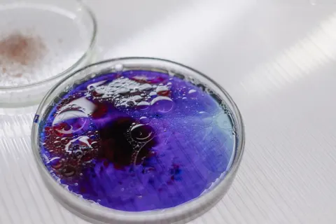 Oil Bubbles 4K Wallpaper · abstract · 3840×2560