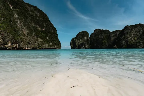 열대 해변 4K 배경화면 · ocean · 3840×2560