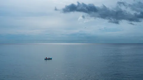 靜水 4K桌布 · minimal · 3840×2160