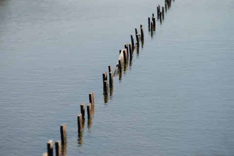 Still Water 4K Wallpaper · minimal · 3840×2563