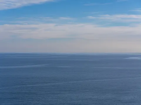 Fondo de pantalla Agua Quieta 4K · minimal · 3840×2880