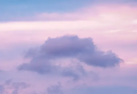 पेस्टल बादल 4K वॉलपेपर · minimal · 3840×2636