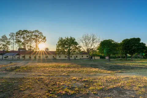 خلفية حقل ريفي بدقة 4K · nature · 3840×2560