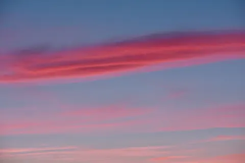 पेस्टल बादल 4K वॉलपेपर · minimal · 3840×2560