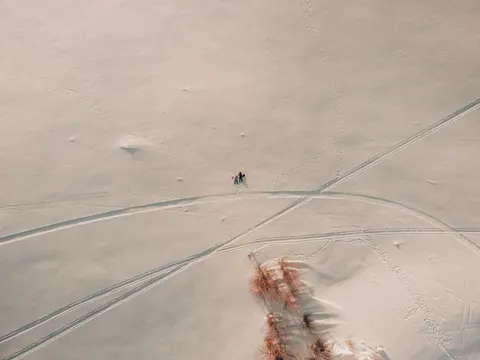 Snow Field 4K Wallpaper · minimal · 3840×2880