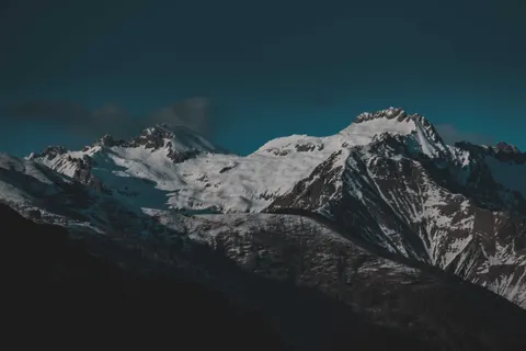 Snowy Mountain Peak 4K Wallpaper · mountains · 3840×2560