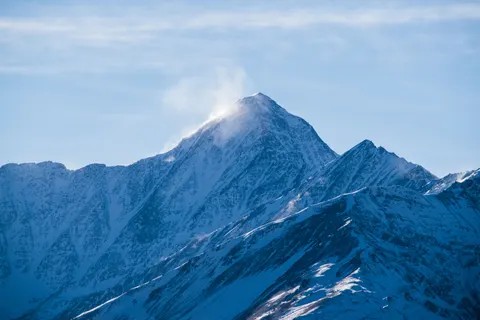 Snowy Mountain Peak 4K Wallpaper · mountains · 3840×2560