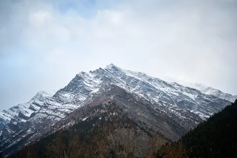 Snowy Mountain Peak 4K Wallpaper · mountains · 3840×2560