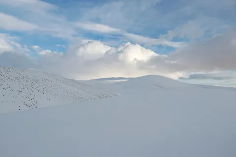 Sfondo Campo Innevato 4K · minimal · 3840×2560