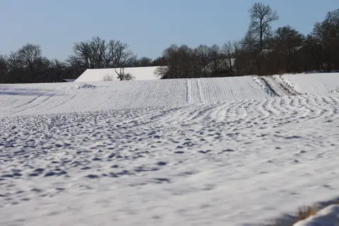 Snow Field 4K Wallpaper · minimal · 3840×2560