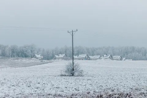 Snow Field 4K Wallpaper · minimal · 3840×2560