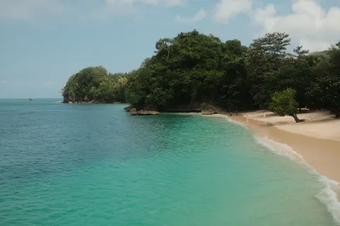 Обои Тропический пляж 4K · ocean · 3840×2560