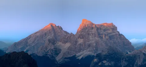 산맥 4K 배경화면 · mountains · 3840×1772