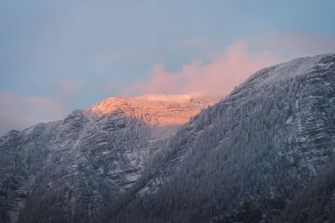 Обои Горный хребет 4K · mountains · 3840×2561