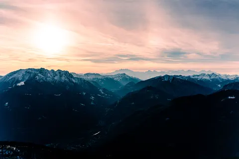Mountain Range 4K Wallpaper · mountains · 3840×2560