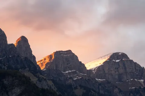 Mountain Range 4K Wallpaper · mountains · 3840×2561