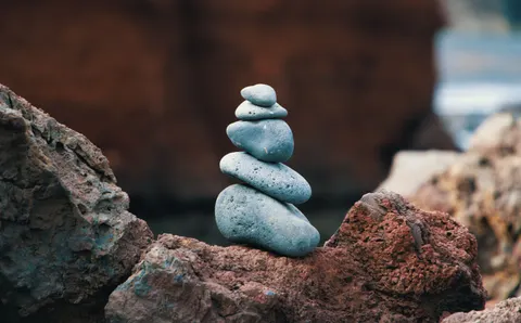 Fond d'écran Pierres zen 4K · minimal · 3840×2391