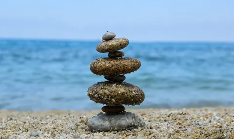 Fond d'écran Pierres zen 4K · minimal · 3840×2293