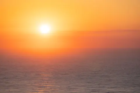 ग्रेडिएंट क्षितिज 4K वॉलपेपर · minimal · 3840×2561