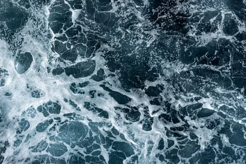 والپیپر امواج اقیانوس با کیفیت 4K · ocean · 3840×2563