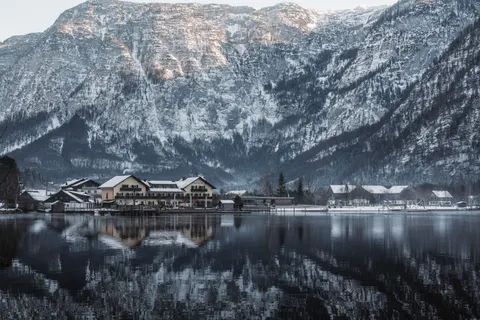 Mountain Lake 4K Wallpaper · mountains · 3840×2561