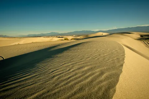 خلفية كثبان الصحراء بدقة 4K · nature · 3840×2560