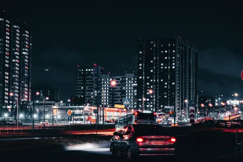 夜色中的汽車 4K桌布 · cars · 3840×2560