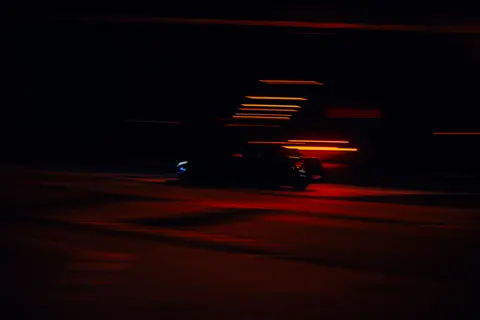 夜色中的汽車 4K桌布 · cars · 3840×2560