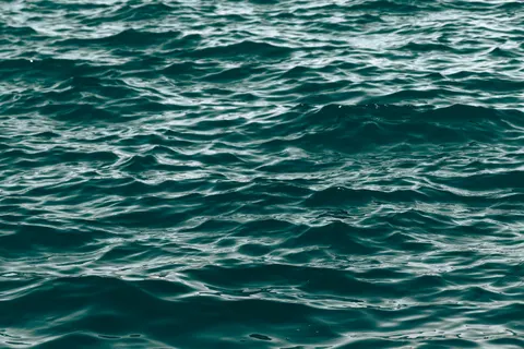 海浪 4K壁纸 · ocean · 3840×2560