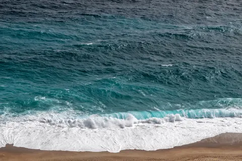 바다 물결 4K 배경화면 · ocean · 3840×2560