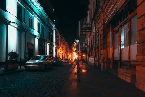 Car at Night 4K Wallpaper · cars · 3840×2563