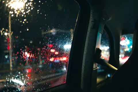 夜色中的汽車 4K桌布 · cars · 3840×2560