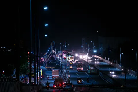 夜の車 4K壁紙 · cars · 3840×2561