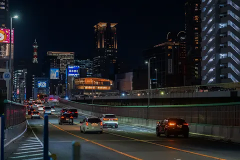 夜色中的汽車 4K桌布 · cars · 3840×2560