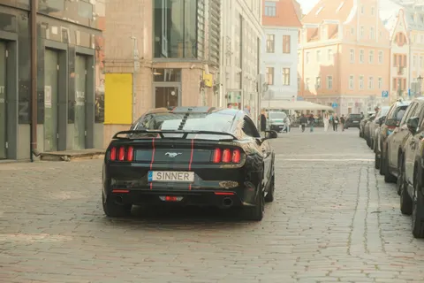 Sportwagen 4K Hintergrundbild · cars · 3840×2560