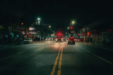 Hình nền Ô Tô Ban Đêm 4K · cars · 3840×2560