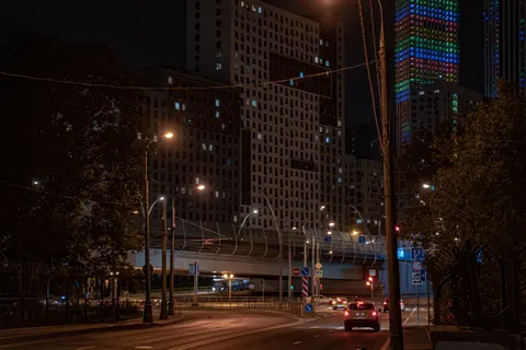 夜色中的汽車 4K桌布 · cars · 3840×2560