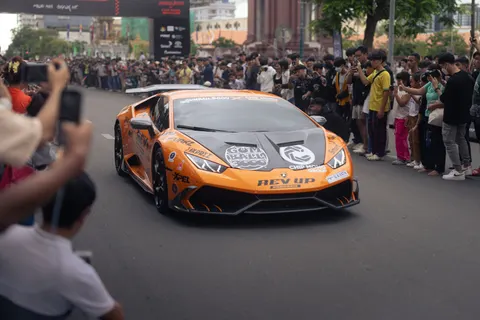 خلفية سيارة رياضية بدقة 4K · cars · 3840×2560
