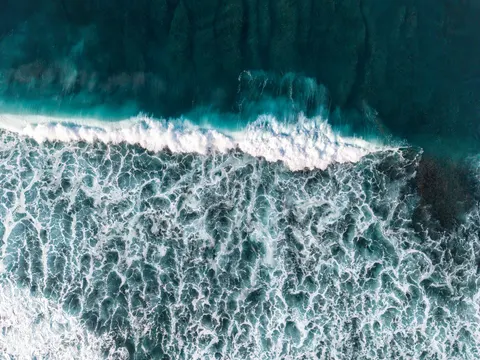 Papel de parede Ondas do Oceano 4K · ocean · 3840×2880