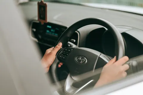 Sfondo Interno Auto 4K · cars · 3840×2555