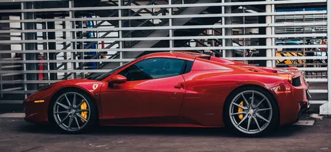 Sportwagen 4K Hintergrundbild · cars · 3840×1761