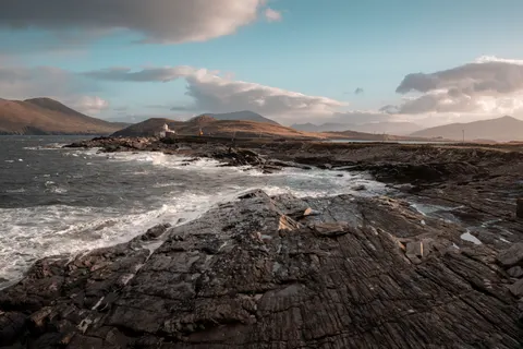 Обои Маяк на побережье 4K · ocean · 3840×2560