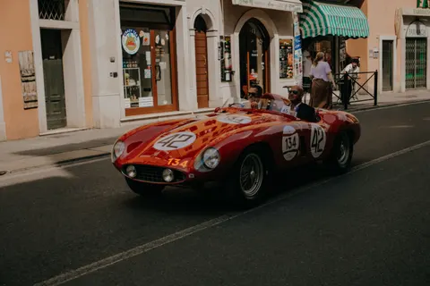 Sportwagen 4K Hintergrundbild · cars · 3840×2560