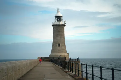 Fond d'écran Côte du phare 4K · ocean · 3840×2560