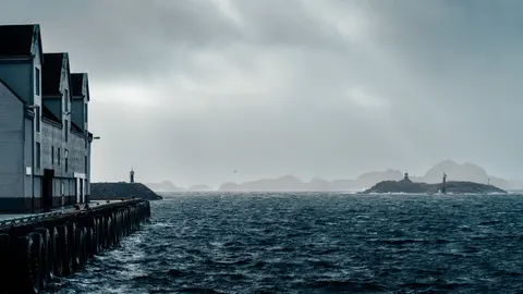 등대 해안 4K 배경화면 · ocean · 3840×2160